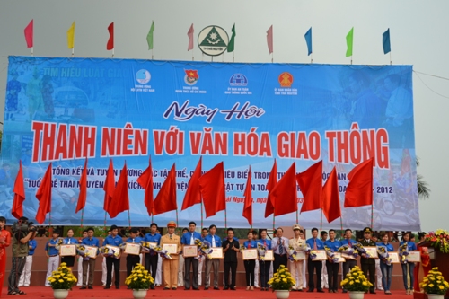 “Ngày hội thanh niên với văn hóa giao thông” tại Thái Nguyên